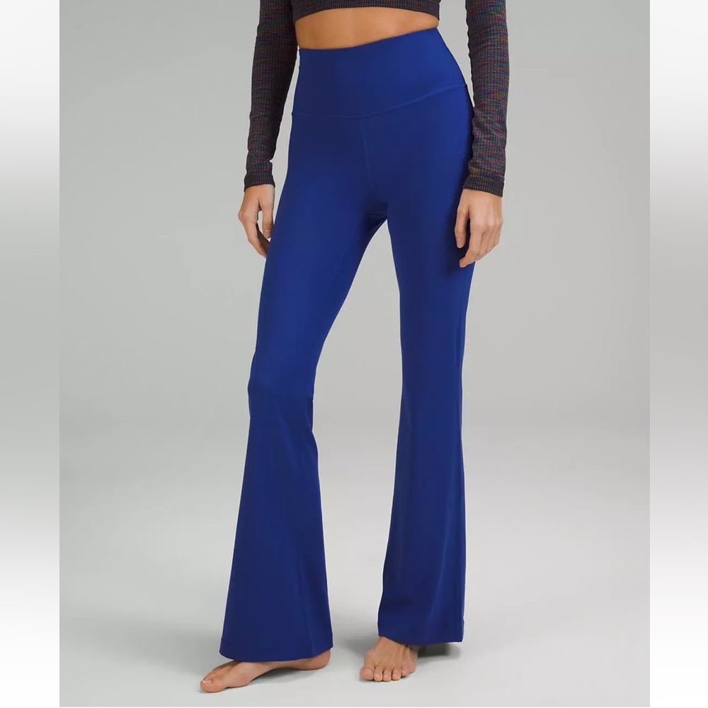 E2 Lululemon‎ Groove High Rise Blue Flared Pants - Picture 2 of 12